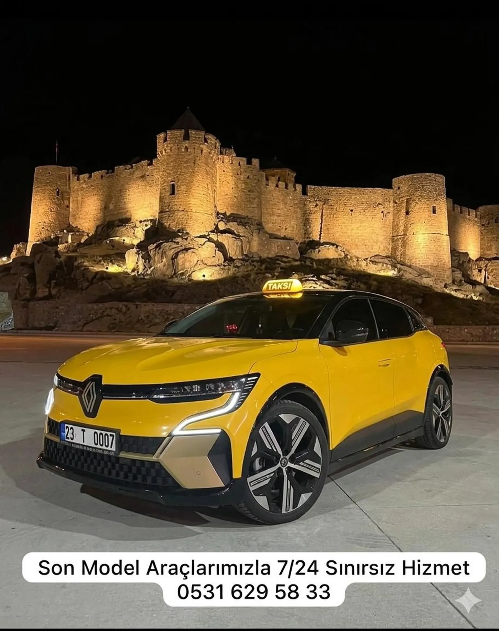 Elazığ'da yola hazır bir Anıt Taksi aracı